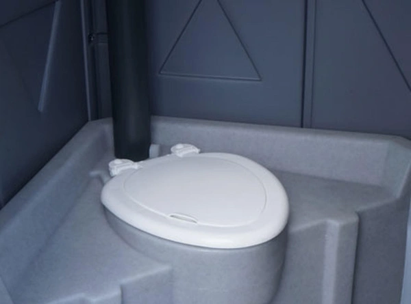 Туалетная кабина КК «Дачник» (бак 150 л) 