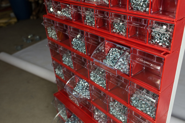 Короб откидной Стелла-техник F-600-5 , 600х140х168мм, 5 ячеек, красный, прозрачный